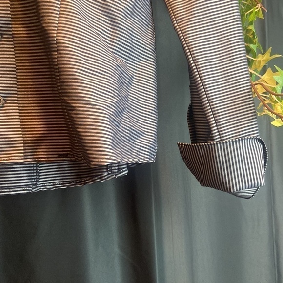 🌎Gorgeous Holy G Blouse - Picture 3 of 9